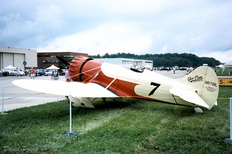 Gee Bee Model Y - NR718Y  Replica